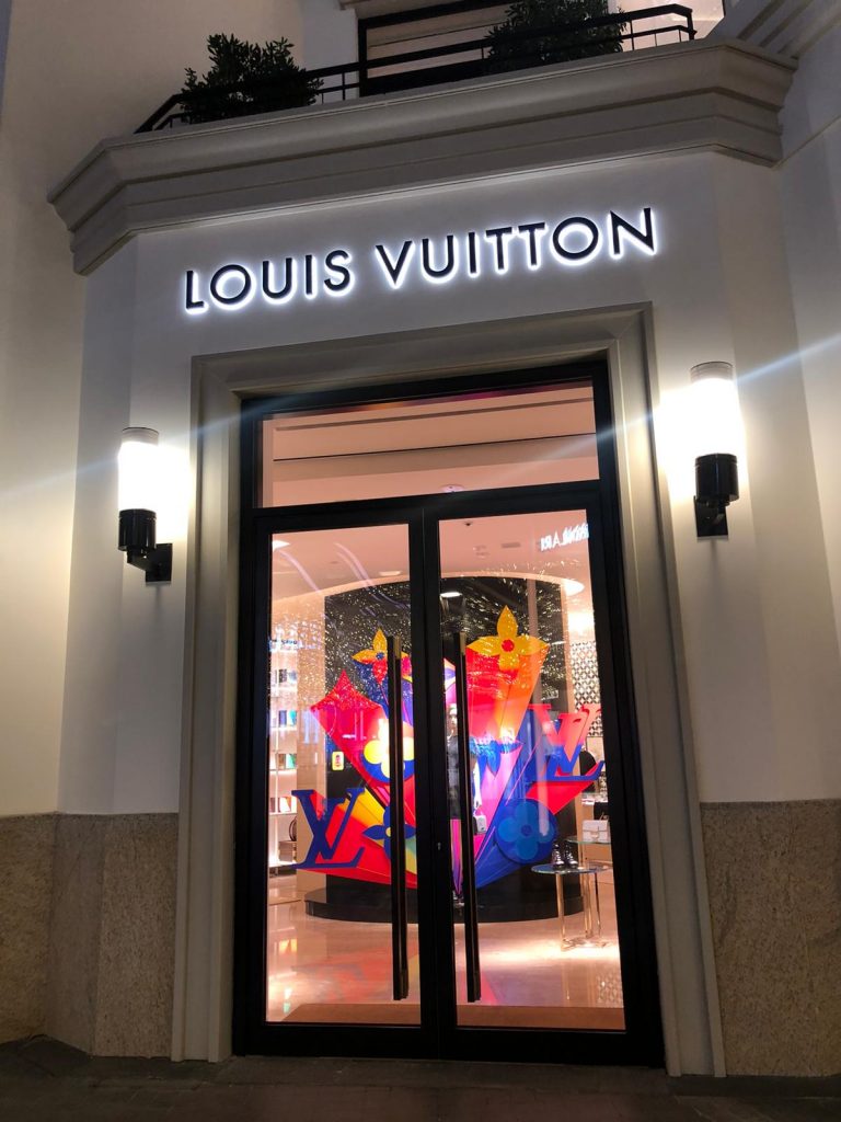 Louis Vuitton Flagship Store – EMAAR SQUARE MALL, Turkey – Sunstone Mining  Industry Trade Inc.